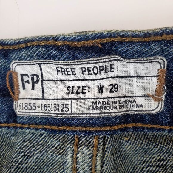 FREE PEOPLE Runaway Cutoff Distressed Denim Button-Fly Shorts Size 29 - Picture 5 of 6